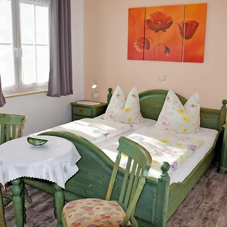 بيت ضيافة Edelstein 3*