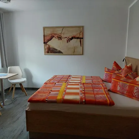 Edelstein 3*
