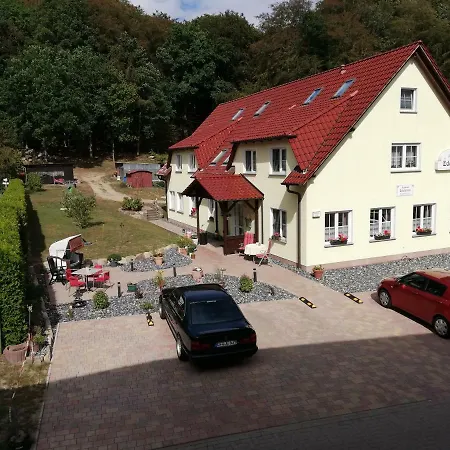 Edelstein 3* Зеллин